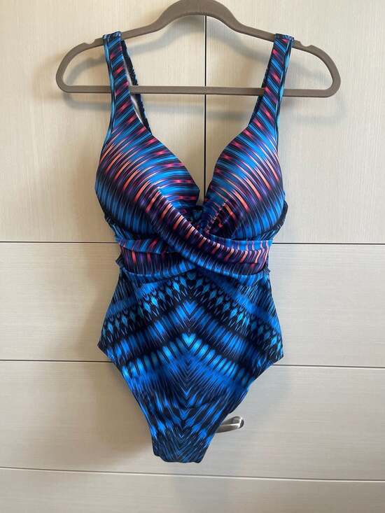 Miraclesuit Other - Miraclesuit One-Piece Swimsuit Size 14 Blue Abstract Print